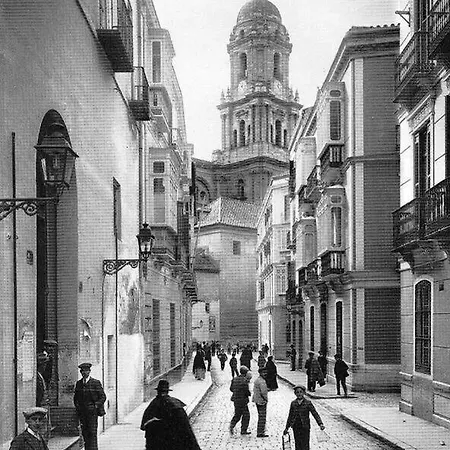 By Malagagrupos Centro Historico Parking Gratis 3 Málaga
