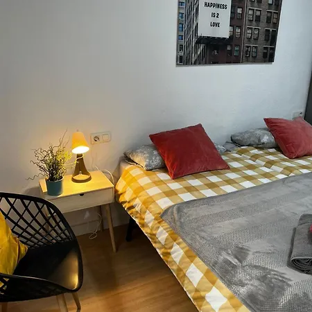 By Malagagrupos Centro Historico Parking Gratis 3 * Málaga